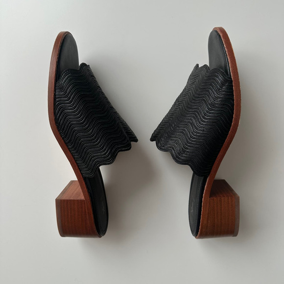 frye cindy wave mule